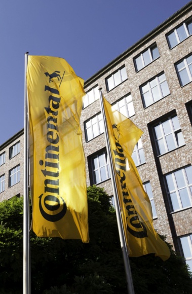 Continental kupił spółkę Elektrobit Automotive BIZNES, Motoryzacja - Zgodnie z przyjętą strategią, Continental systematycznie buduje ekspercką pozycję w dziedzinie systemów i oprogramowania dla rynku motoryzacyjnego.