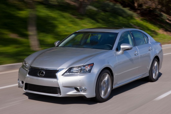 Lexus zdominował listę najbardziej niezawodnych samochodów używanych 2016 roku BIZNES, Motoryzacja - Branża samochodowa to nie tylko nowe auta prosto z salonu. To też ogromny rynek aut używanych. Brytyjski magazyn Auto Express co roku publikuję listę 10 najbardziej niezawodnych samochodów używanych.