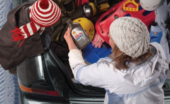 Kierowco, nie daj się zaskoczyć zimie! BIZNES, Motoryzacja - Eksperci Shell Helix doradzają, na co warto zwrócić szczególną uwagę, aby nasze auto sprostało każdym zimowym wyzwaniom.