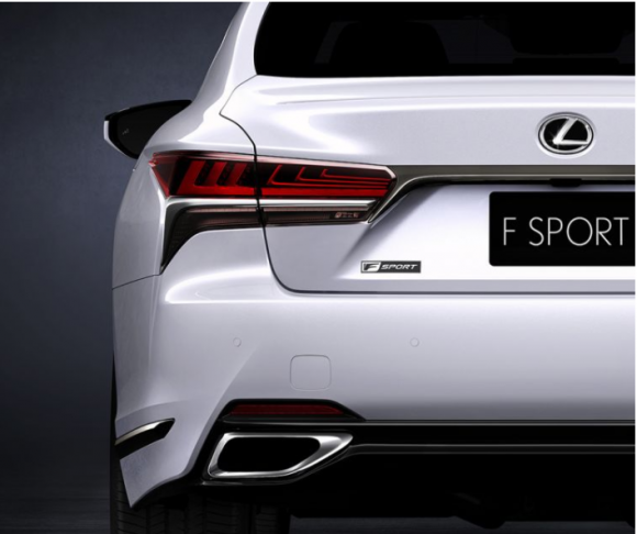 LS 500 F Sport zadebiutuje w Nowym Jorku BIZNES, Motoryzacja - Nowojorskie targi motoryzacyjne już za 10 dni. Pod jednym dachem znajdzie się prawie 1000 samochodów osobowych i ciężarowych, seryjnych i koncepcyjnych, które według szacunków obejrzy ponad milion zwiedzających z całego świata.