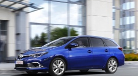 Benzynowe kombi segmentu C – firmowy samochód z pojemnym bagażnikiem BIZNES, Motoryzacja - Samochody segmentu C cieszą się w Polsce niesłabnącą popularnością. W pierwszym kwartale 2017 roku zarejestrowano – zgodnie z raportem PZPM – ponad 37 tys. takich pojazdów.